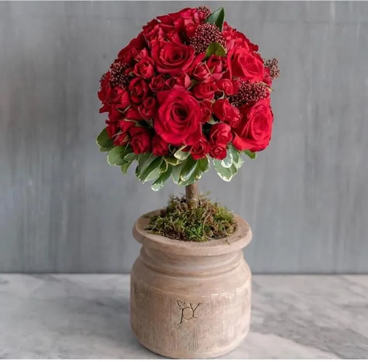 Red Flower on wood jar