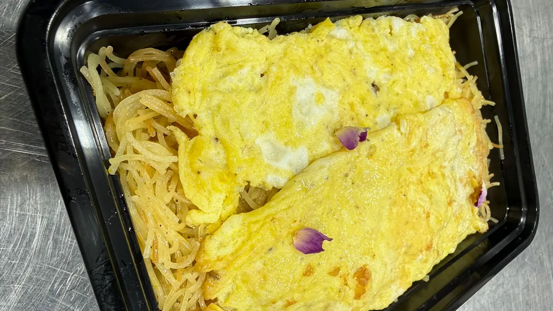 Balaleet with eggs