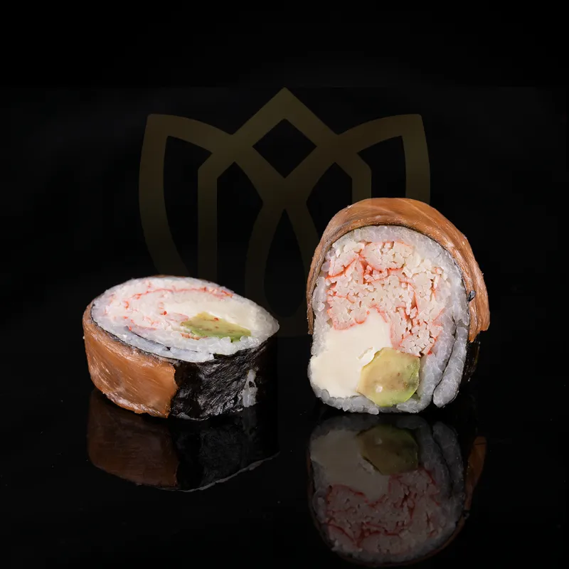 DYNAMITE CRAB ROLL