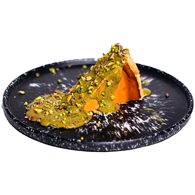 Pistachio San Sebastián Cheesecake